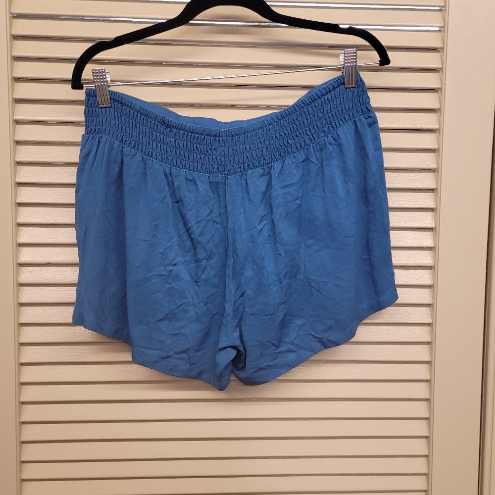 InLuv shorts blue size large - Picture 2 of 2